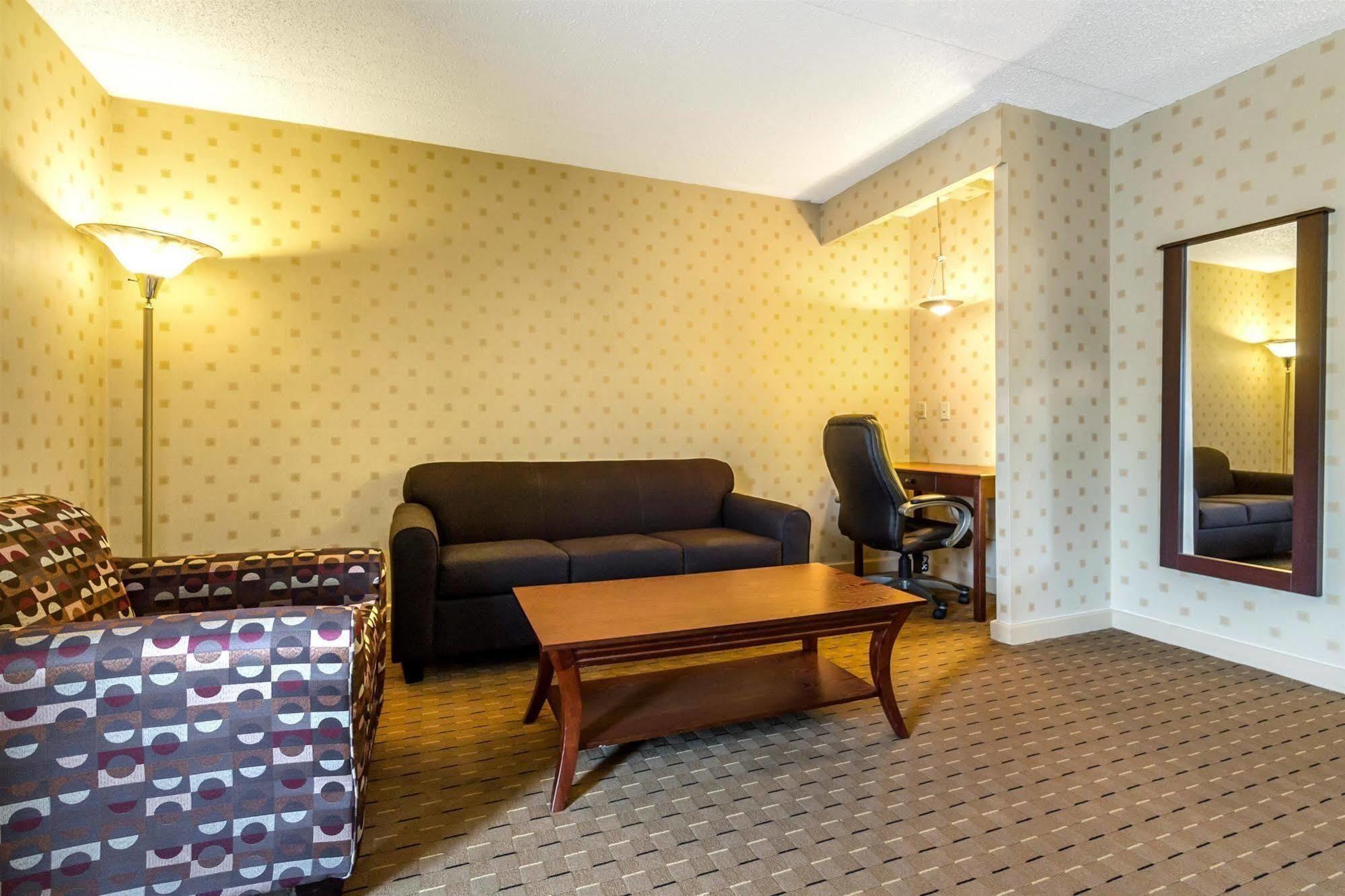Motel 6-Trenton, On المظهر الخارجي الصورة