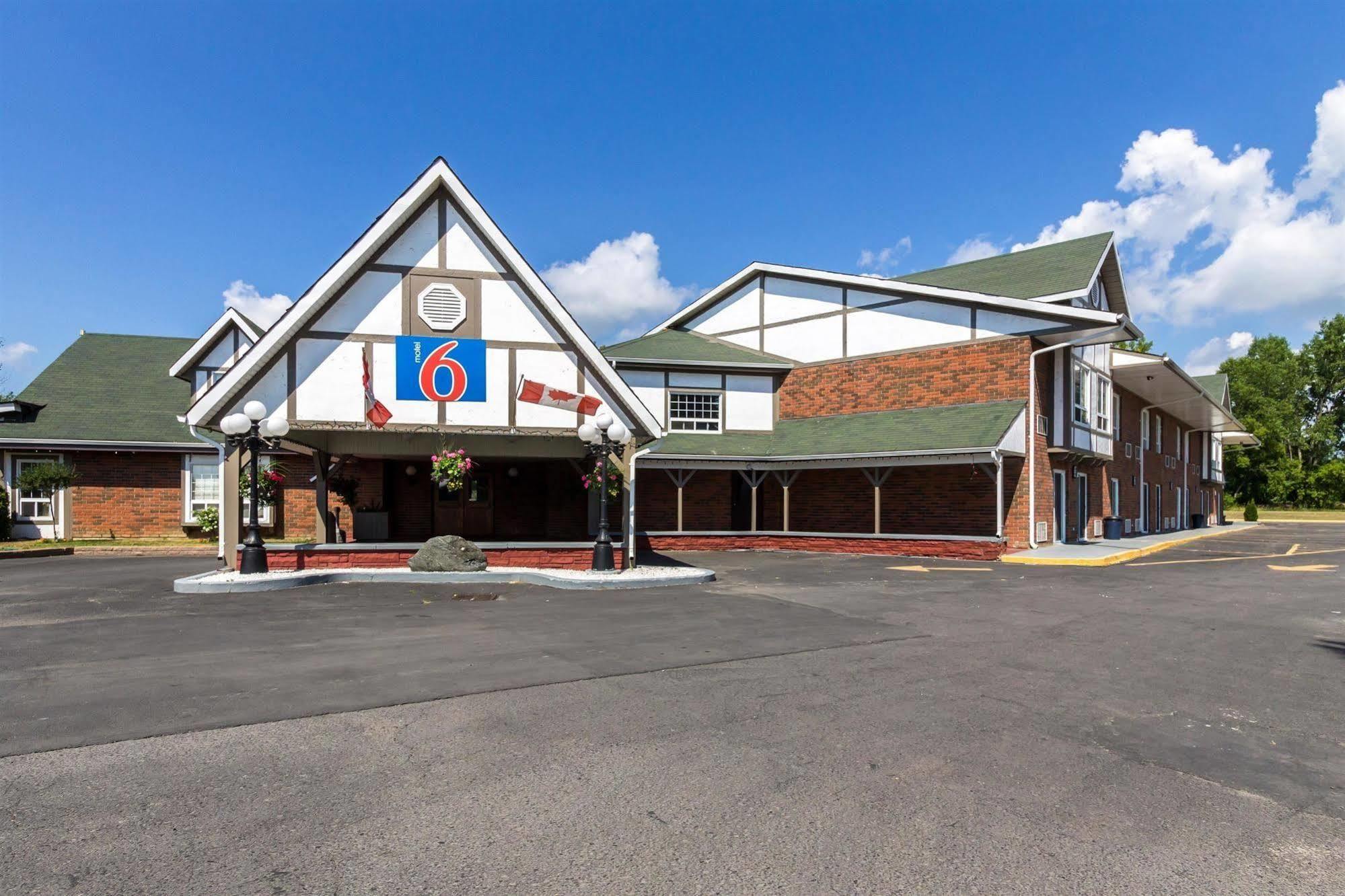 Motel 6-Trenton, On المظهر الخارجي الصورة